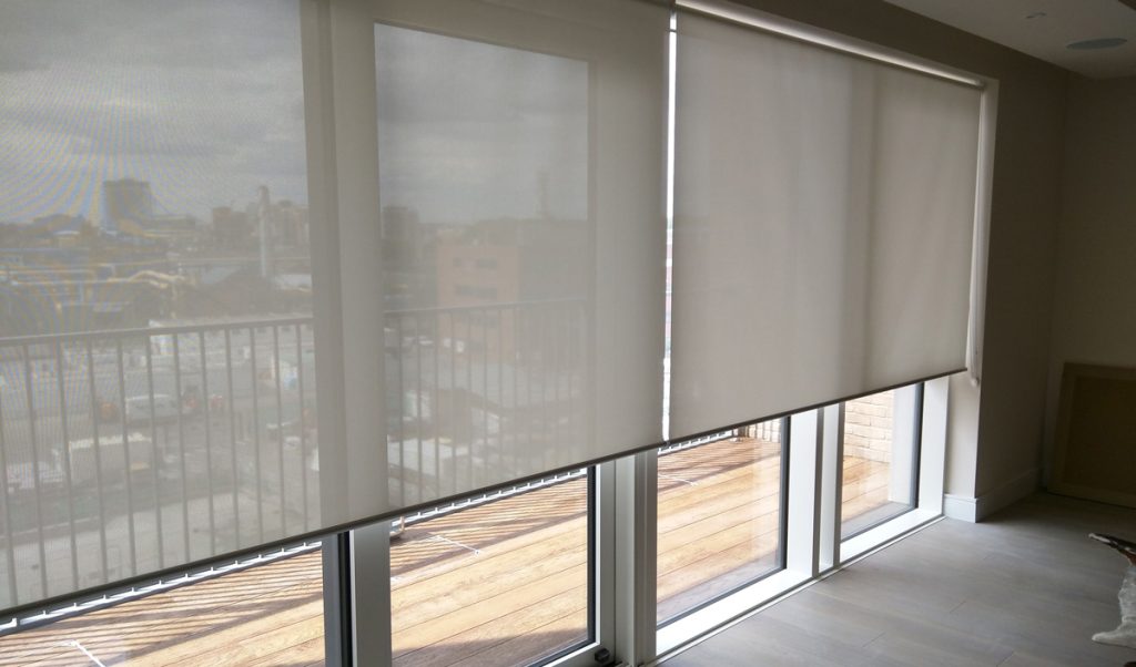 Five advantages that motivate you to use sunscreen curtains Lebanon