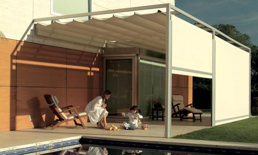 Why no place can do without curtains?